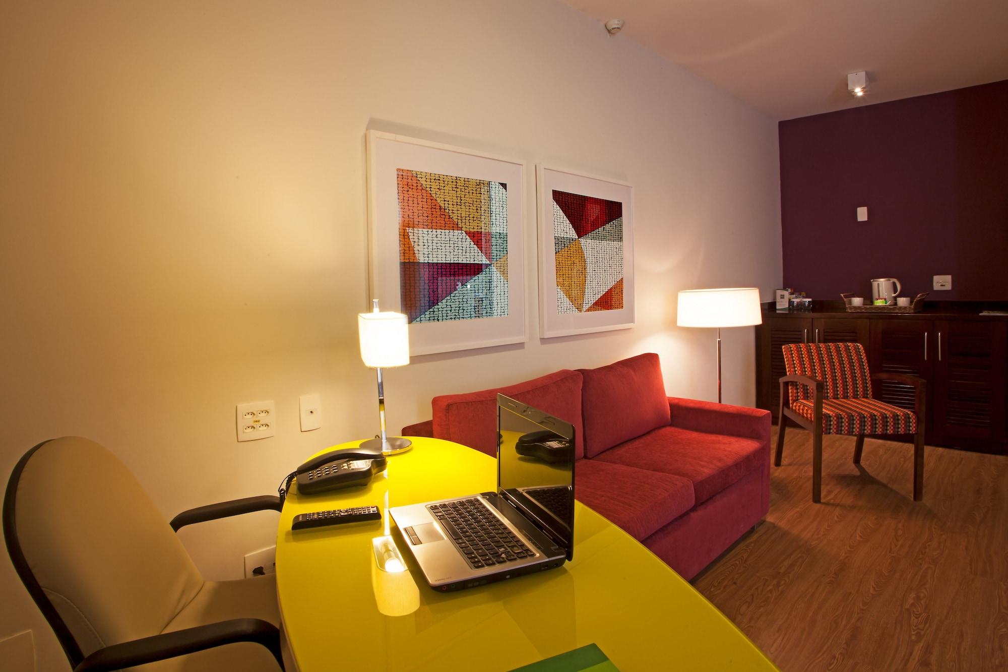 Quality Suites Alphaville Barueri Exterior photo